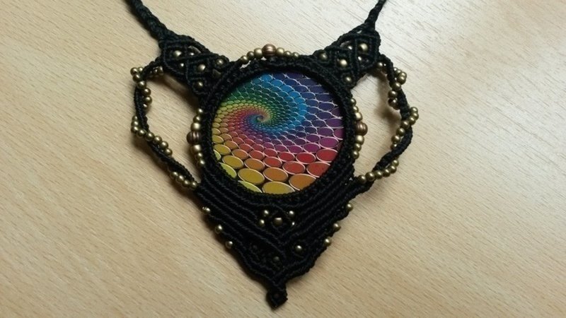 Makramee Kette Rainbow / Regebogen Spiral Handgemacht