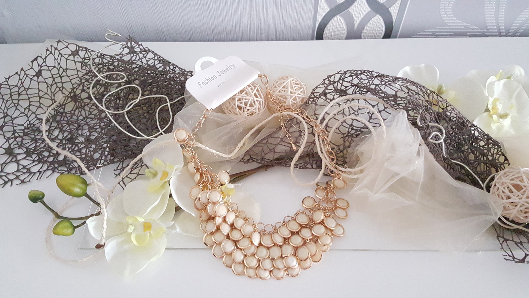 Statement Kette mit Plättchen weiß Statementkette