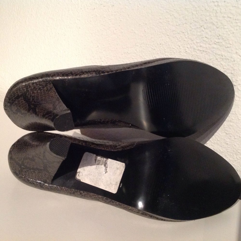 wie NEU - Pumps, Größe 37