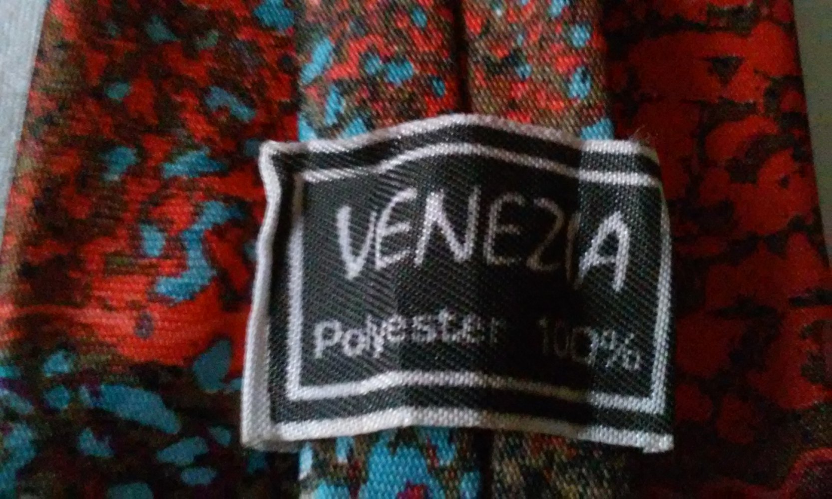 Krawatte Schlips und Krawarrennadel