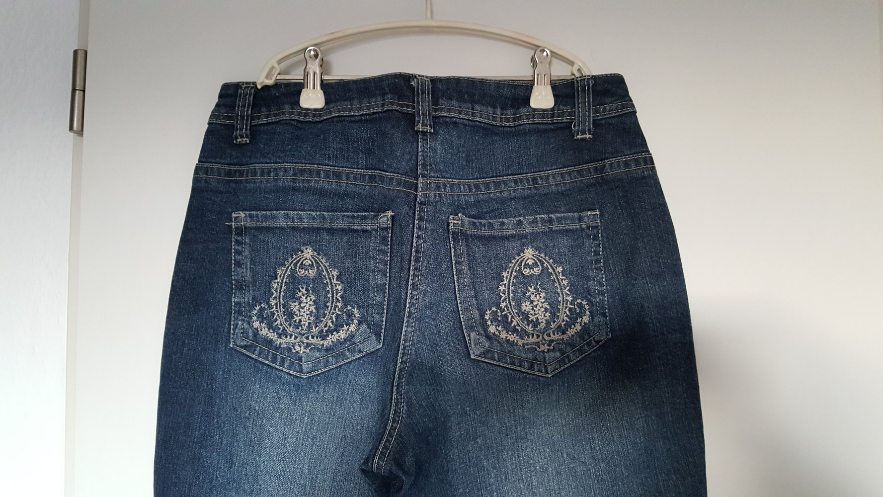 457. Dreiviertel Jeans von Vivien Caron, Gr. 38
