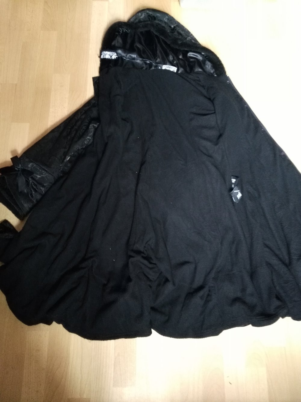 Alice Rose Coat Gothic Mantel