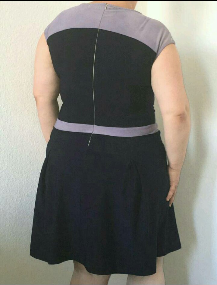 Kleid Größe 24 (50) 