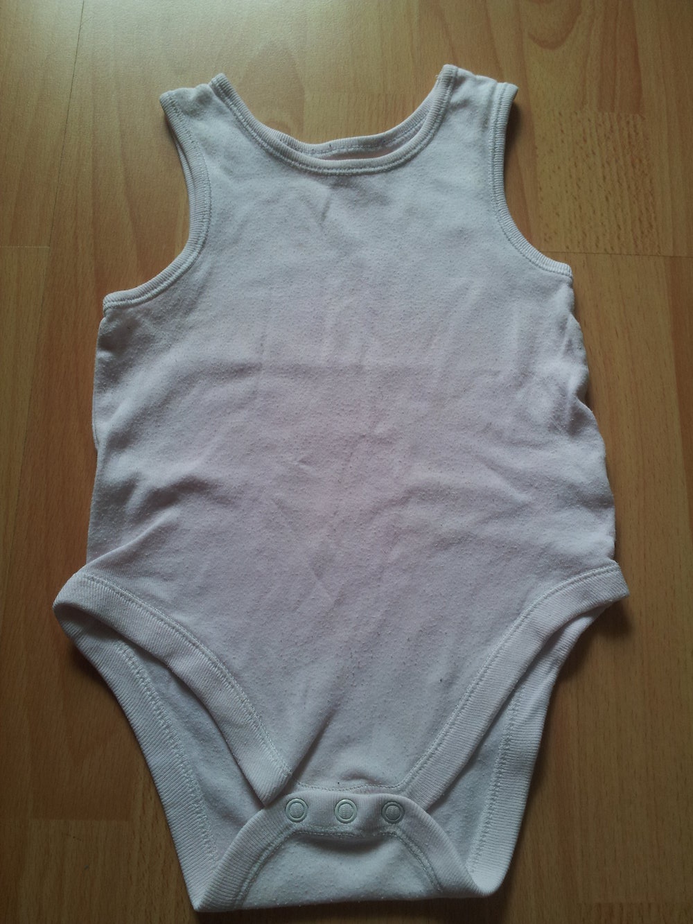 Body rose ohne Ärmel Gr. 80