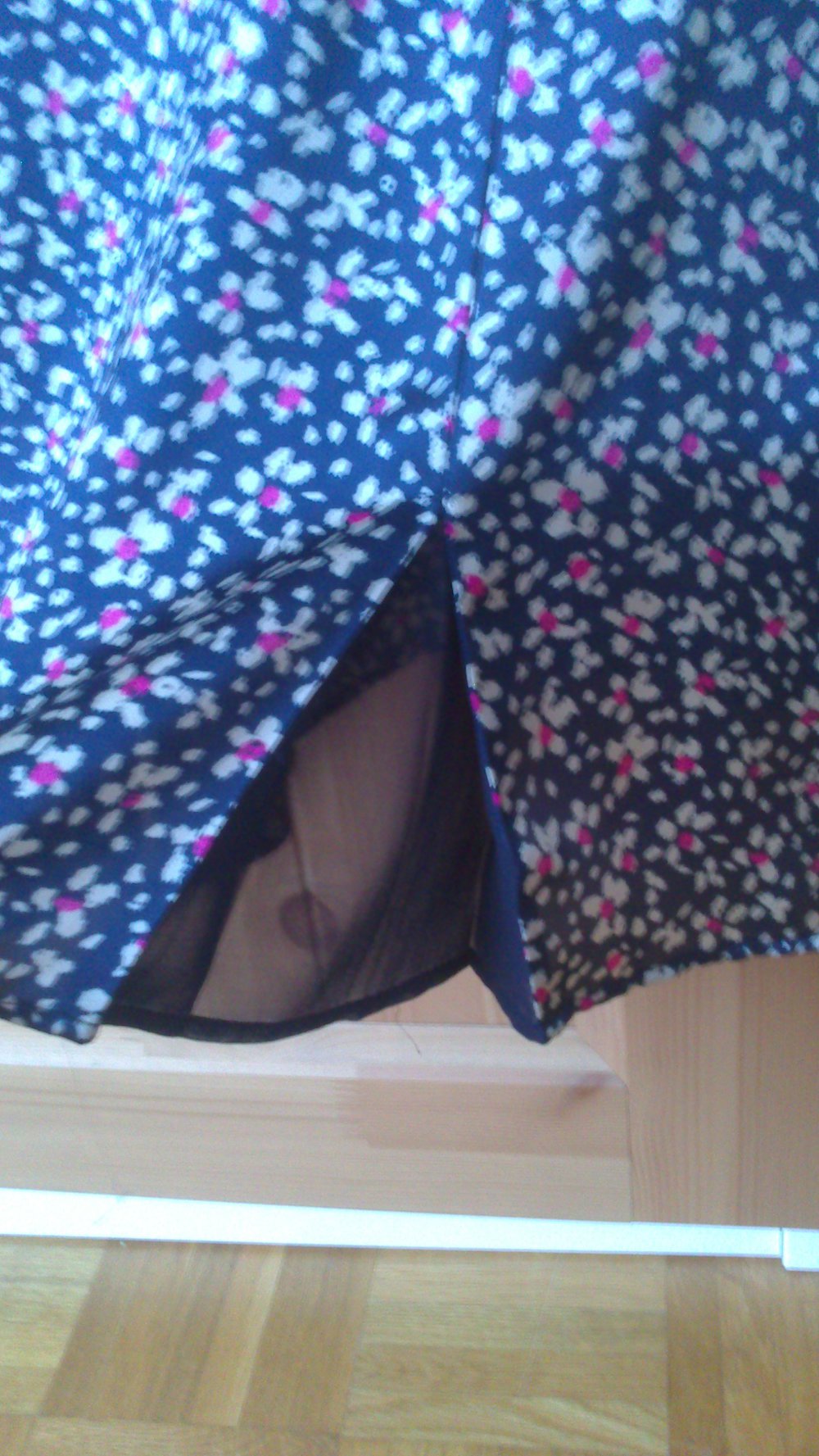 Seidige Bluse mit Blumenprint, Zara