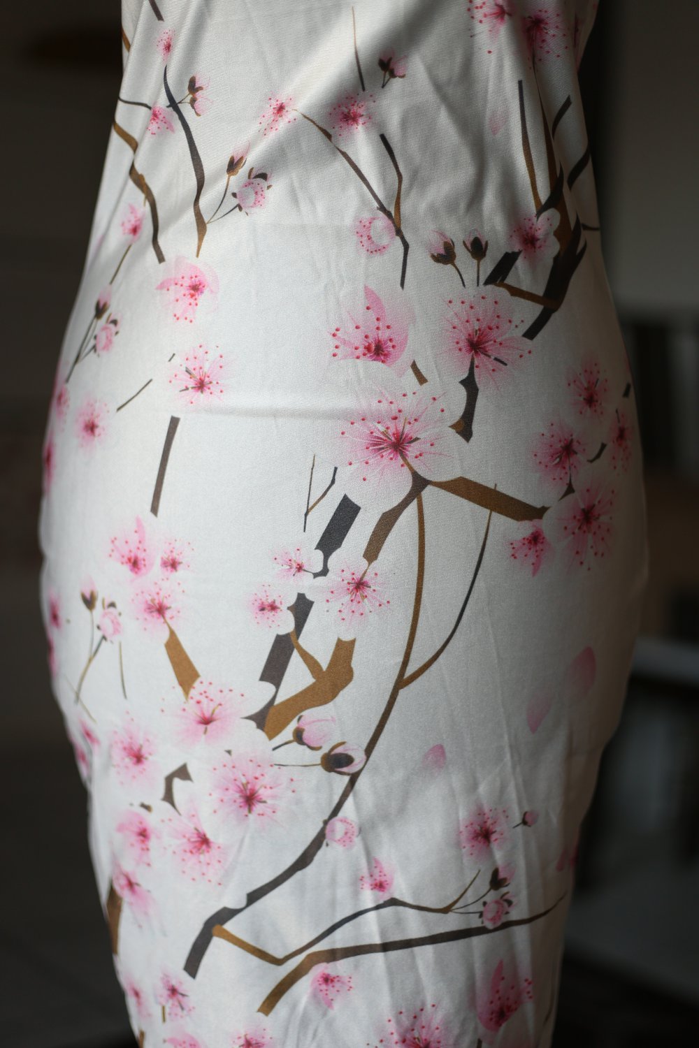 Kleid mit Kirschblütenprint XS 34 weiß rosa