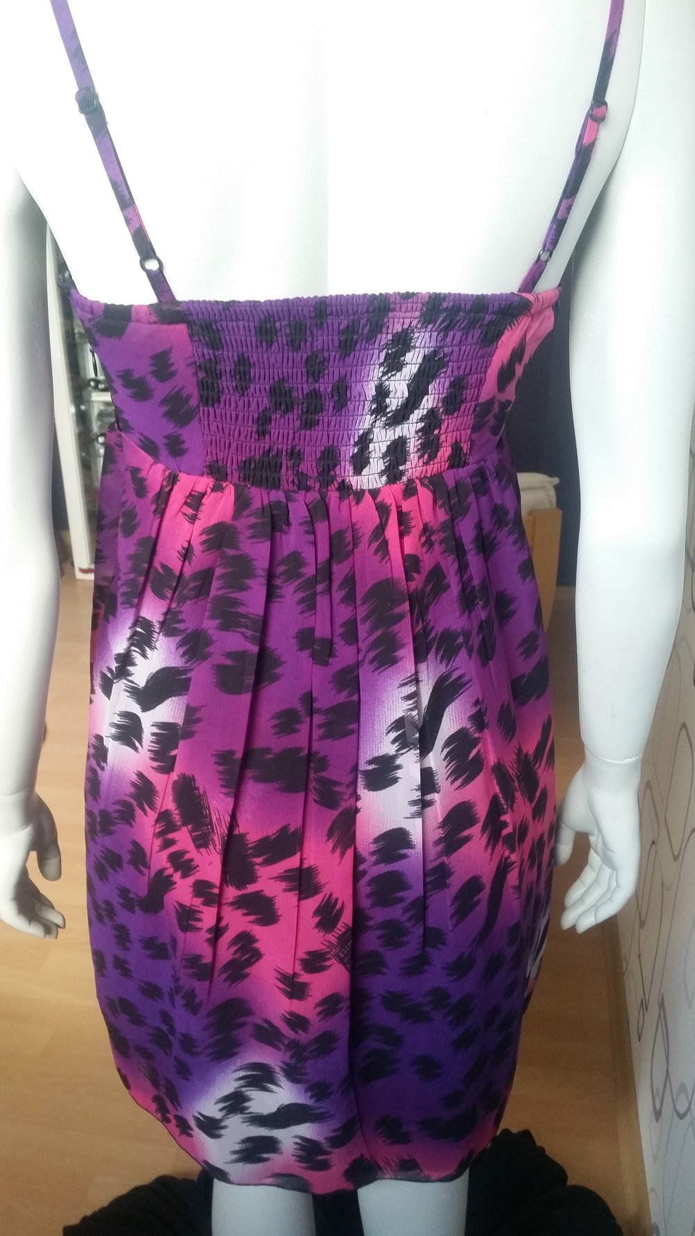 pink/lila/weißes leo Kleid