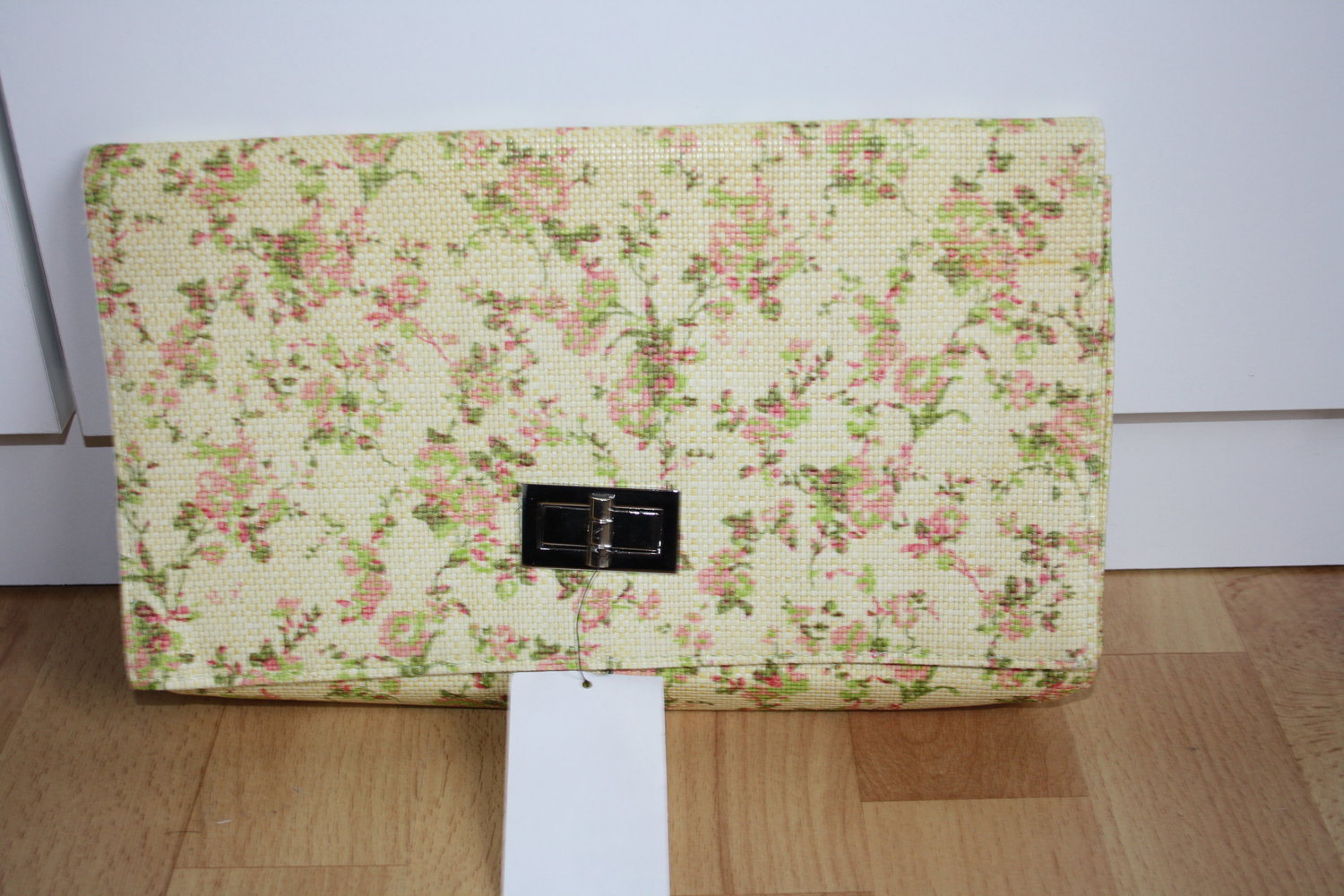 * H&M Blumen Clutch