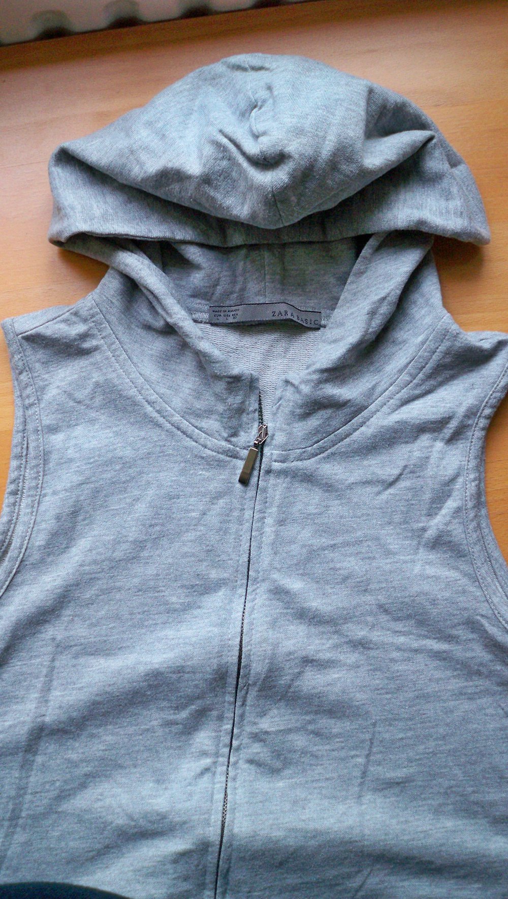 Ärmelloser Hoodie von Zara !