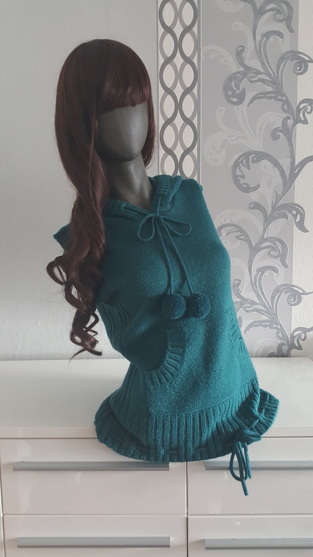 Grün Blaue Weste mit Kapuze Schleife Bommel Beuteltasche ausgez. XL auch L 40 / 42