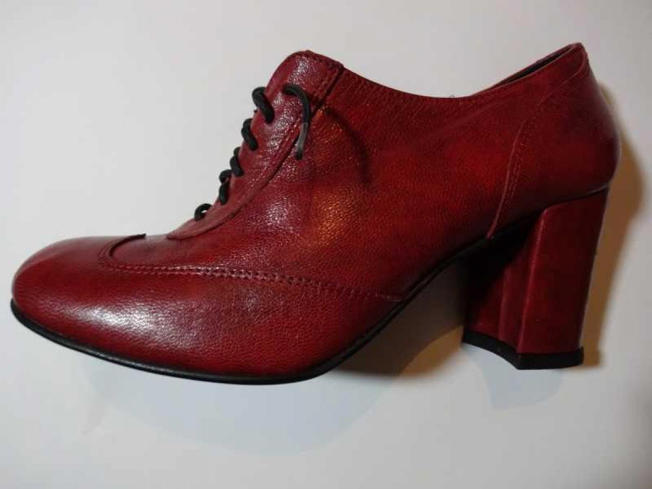 Rote Schnürpumps Italien Handarbeit Leder Blockabsatz Gr. 38 37/38