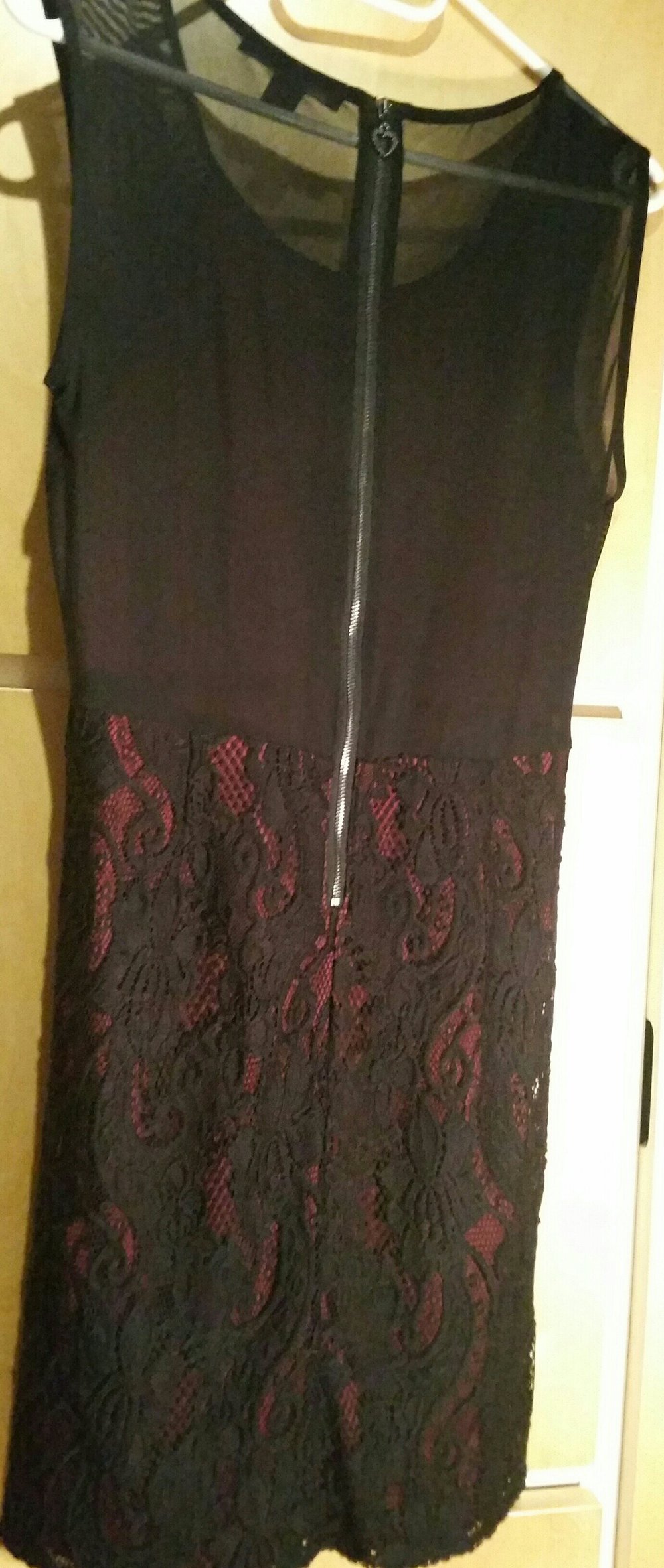 Abendkleid mit Spitze