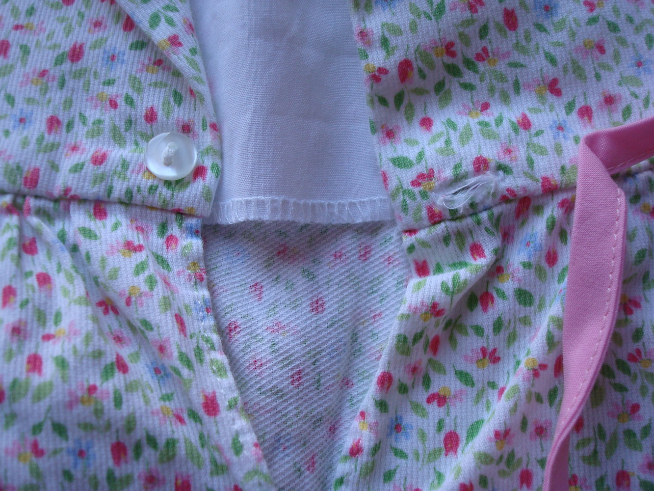 süßes Kleid mit Blumenmuster Gr. 62/68