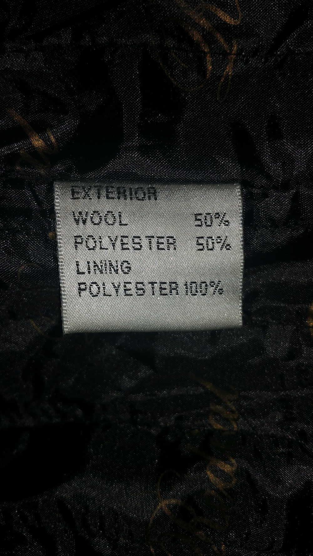 Jacke, schwarz mit goldenem Reißverschluss & Knöpfen