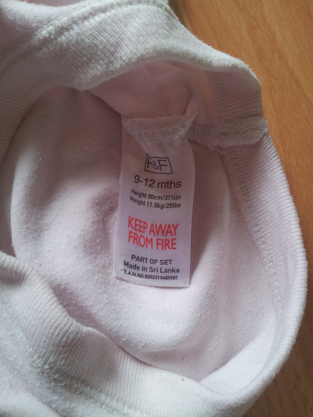 Body rose ohne Ärmel Gr. 80