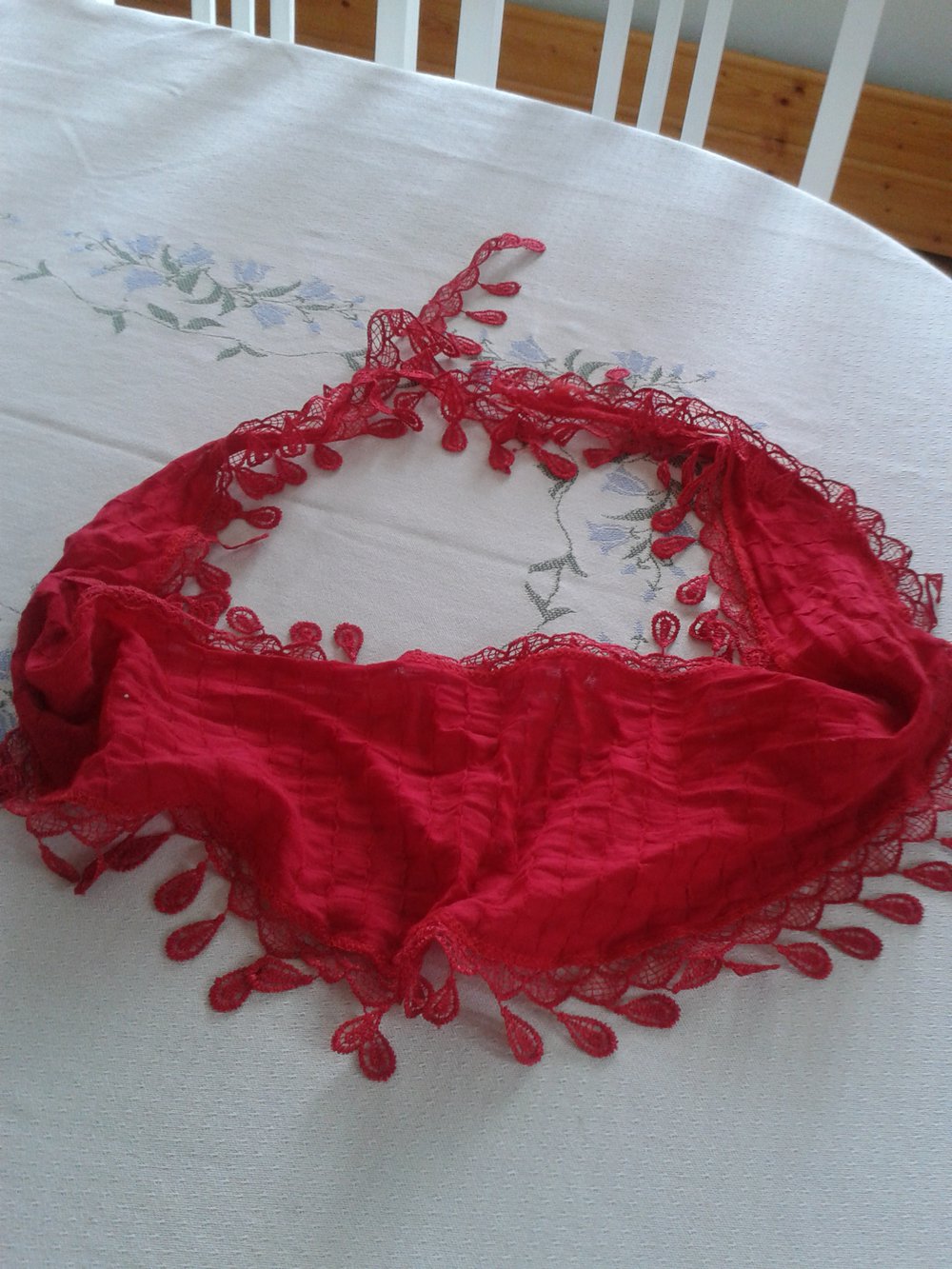 Tuch rot Fransen