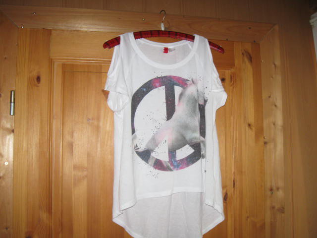 *** Shirt mit Einhorndruck ***