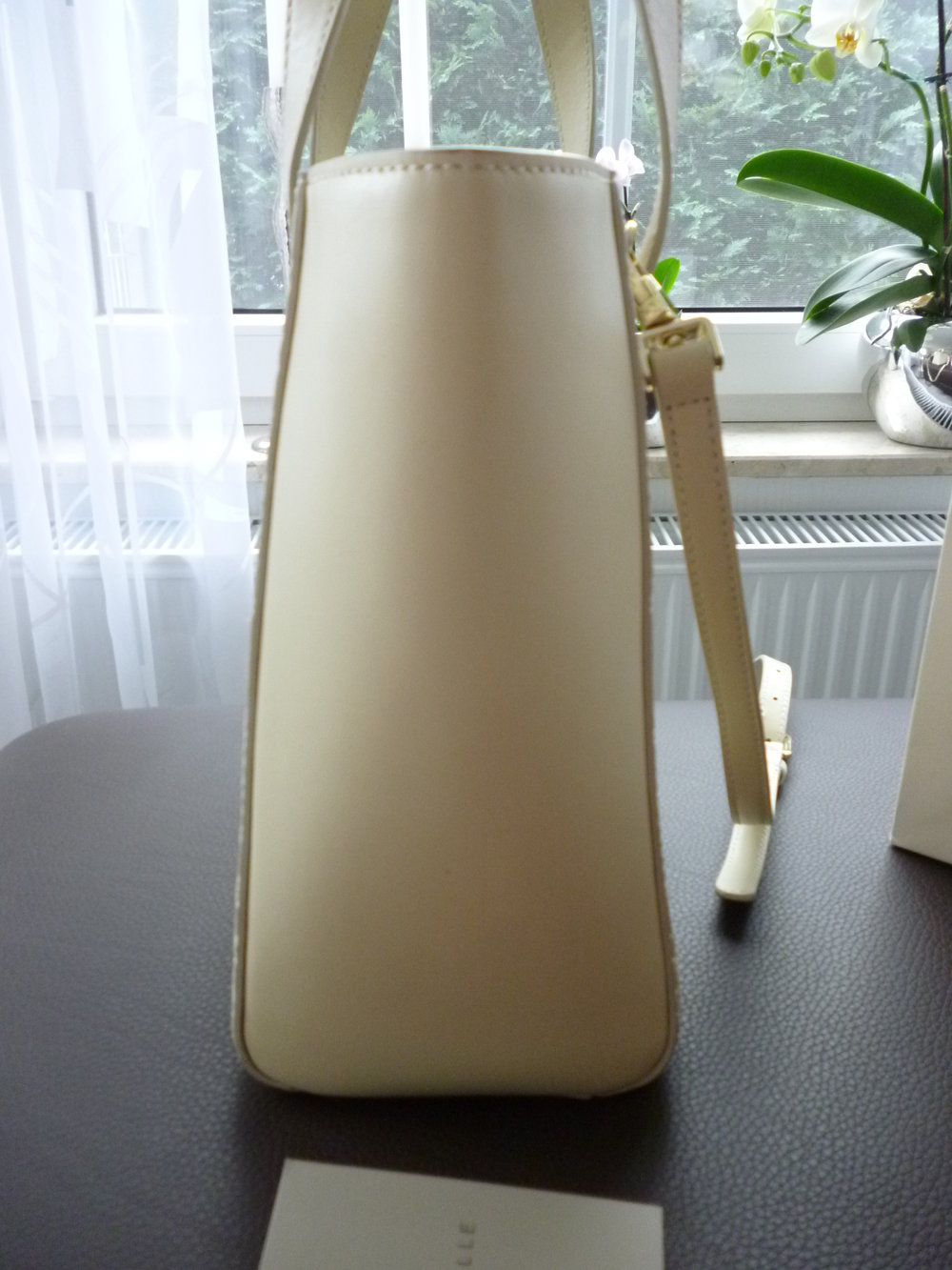 Coccinelle Tasche Handtasche Creme Weiß Beige Gold Schultergurt
