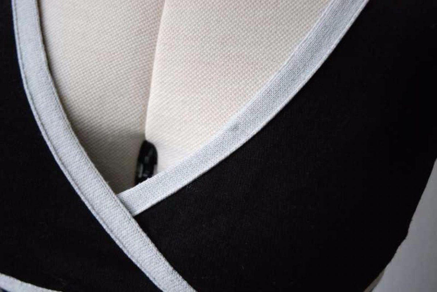 Top in Cache Coeur Optik von Zara