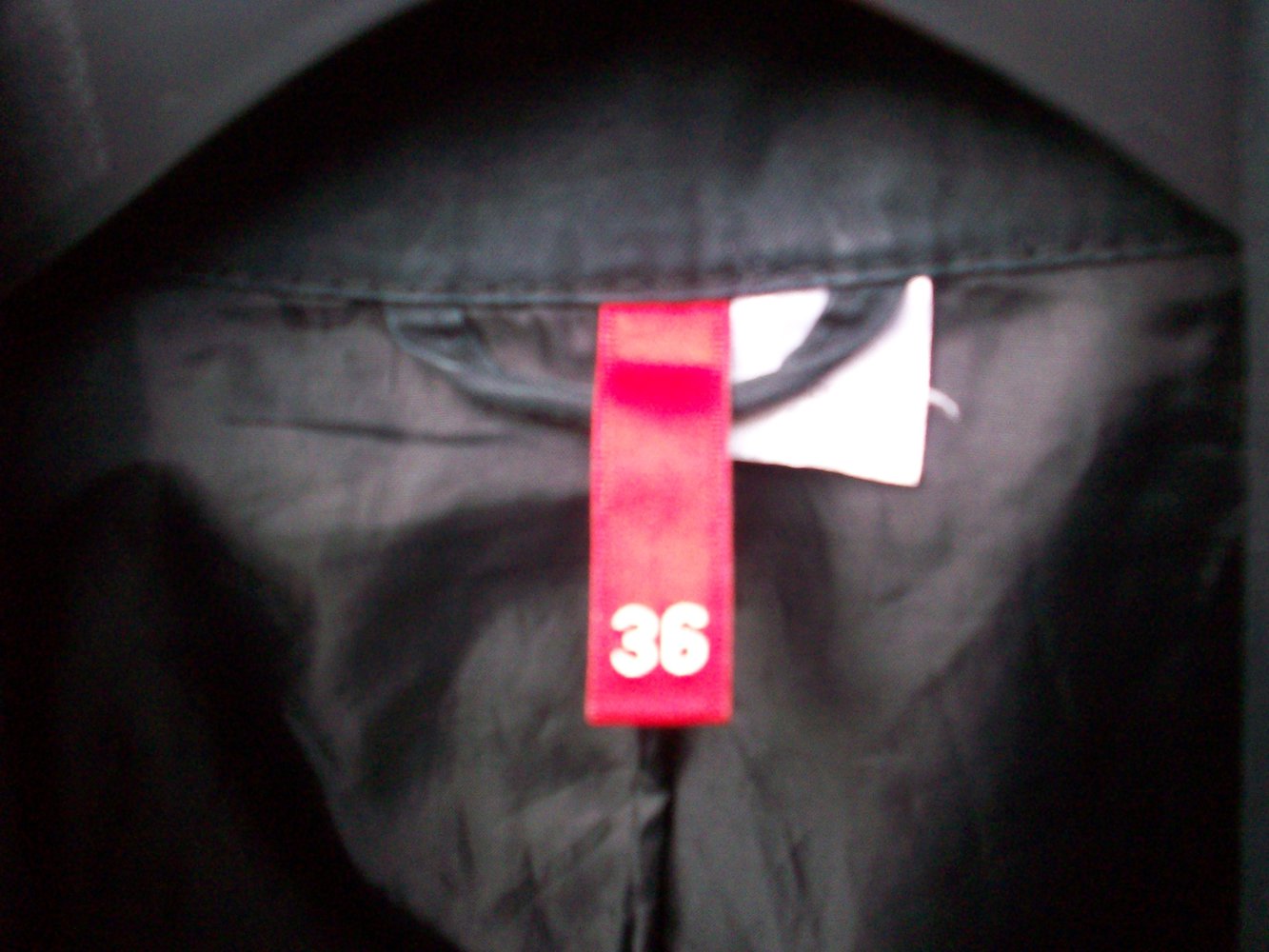 Schwarze Divided Jacke Gr 36