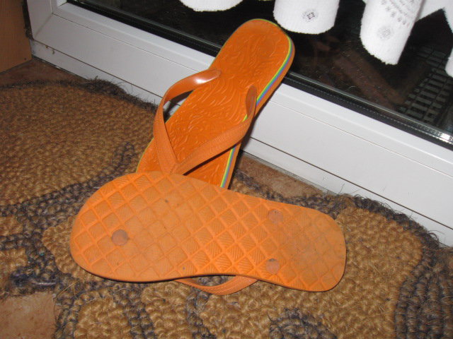 *** Farbenfrohe Zehentrenner ***