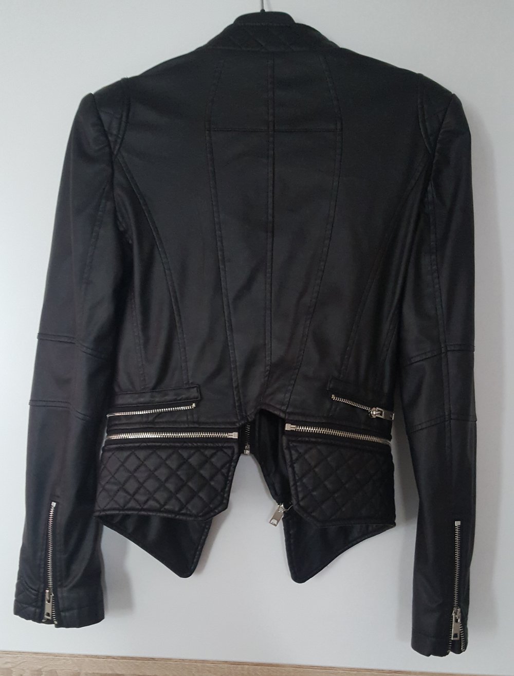 Lederjacke Bikerjacke schwarz tailliert 34