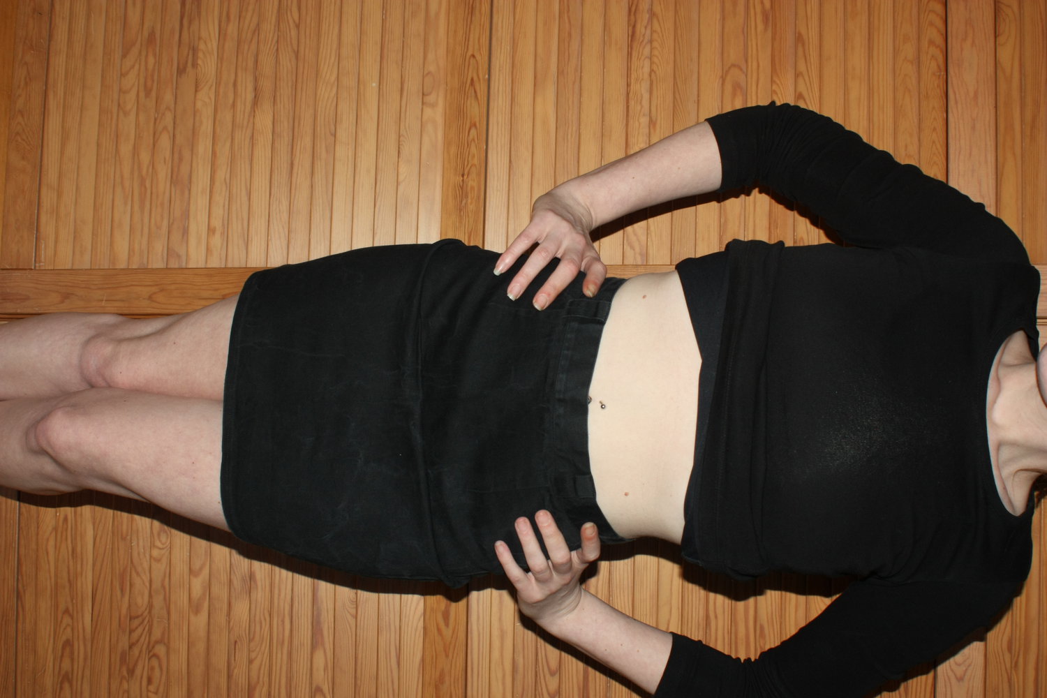 Eng anliegender schwarzer Jeansrock, Gr. 38, High Waist