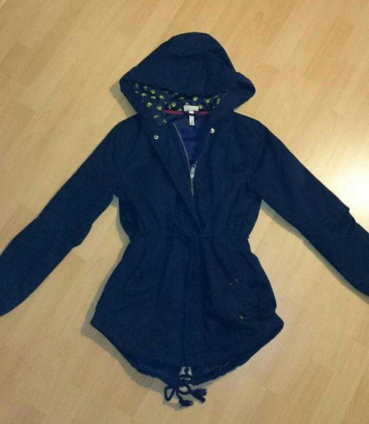 Parka Adidas dunkelblau Bündchenärmel Stickung