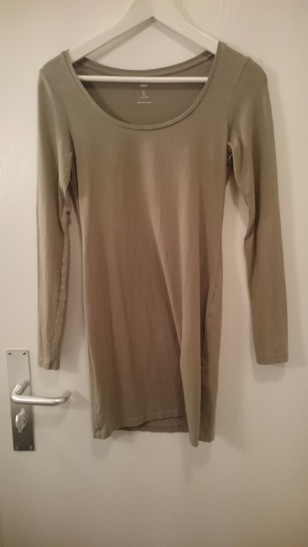 Schlichtes, olivgrüngraues Kleid (Nur 1x getragen!)