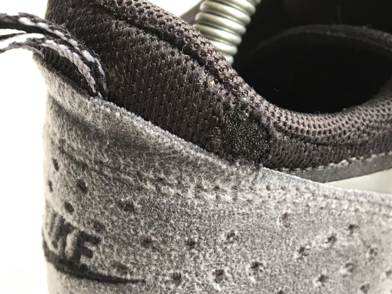Nike Air Max Tavas/Thea Dust Grey-Black (Grau schwarz)