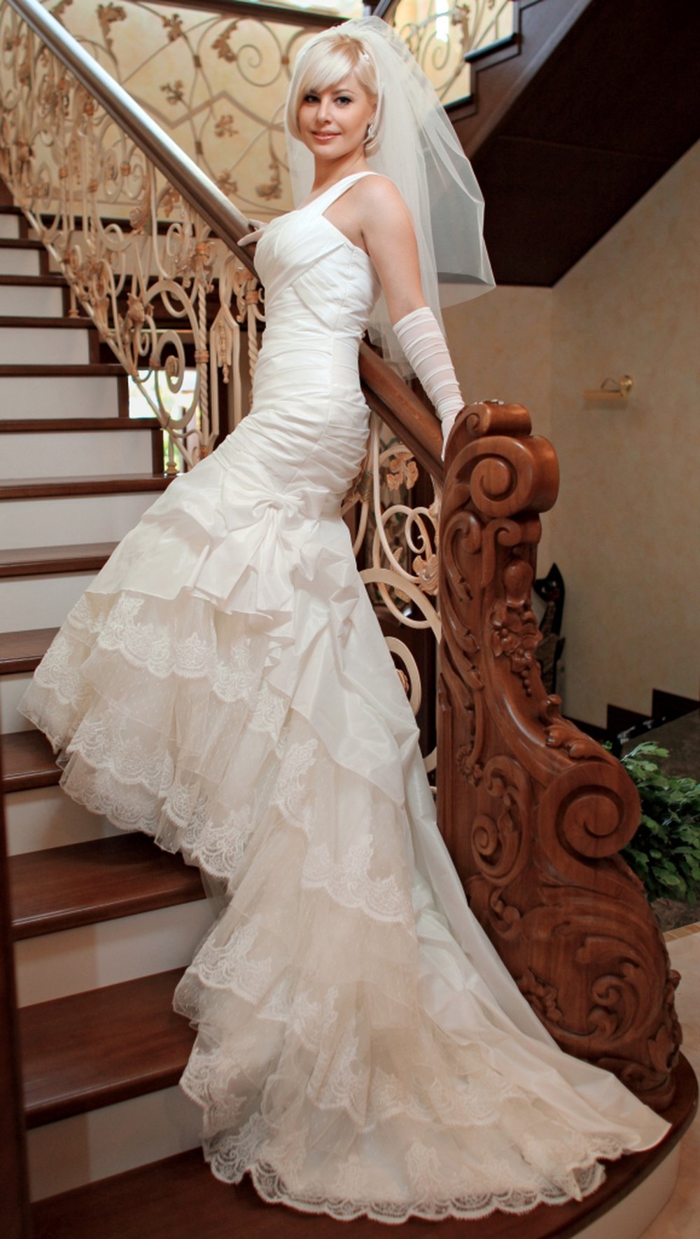 Designer Brautkleid von Alma Novia (Spanien)