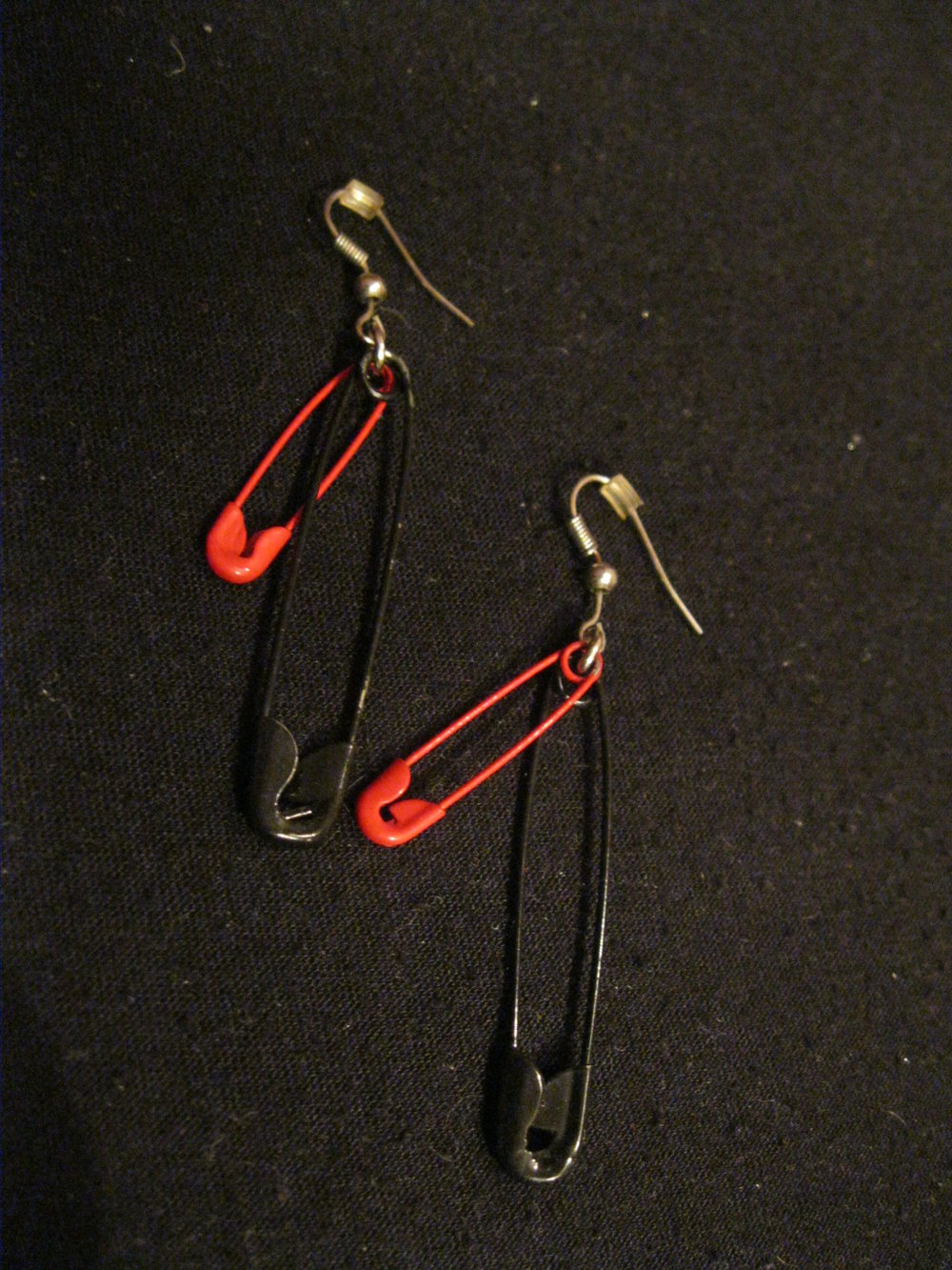  punkige Sicherheitsnadeln Ohrringe