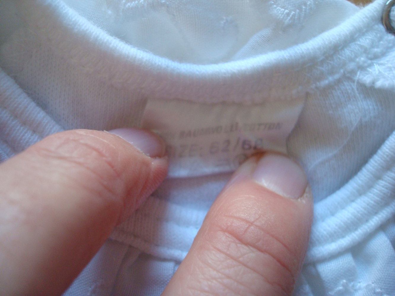 süßes T-Shirt mit Spitzenkragen Gr. 62