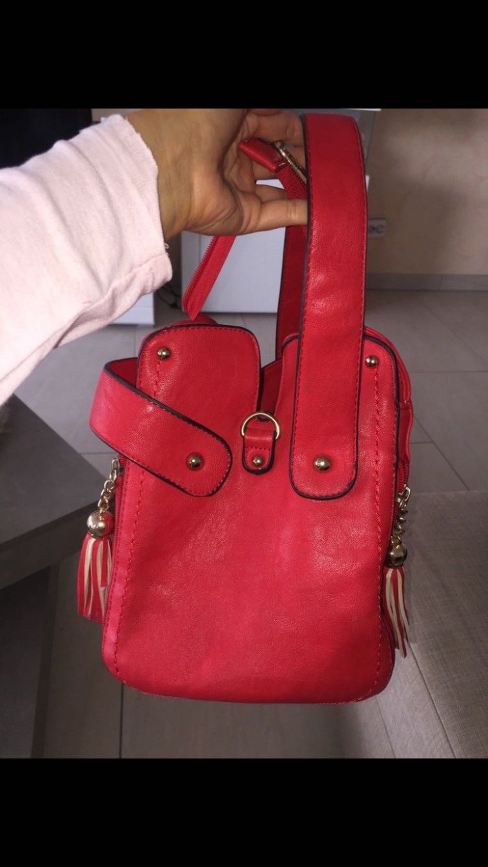 Rote Handtasche 
