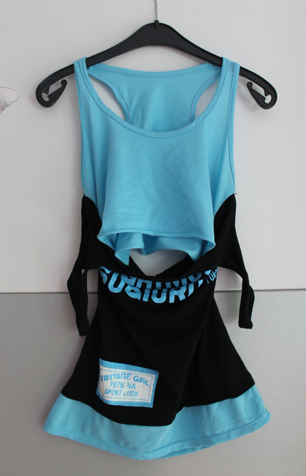 tolles Muskelshiert in türkis / schwarz