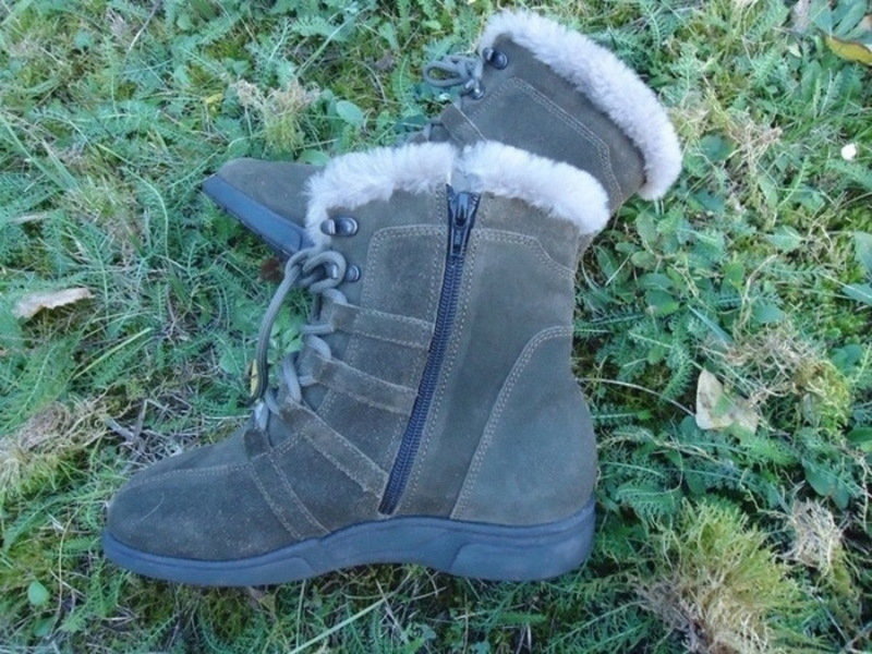 Die Winterschnürstiefelette von Schweizer Eigenmarke Helvesko