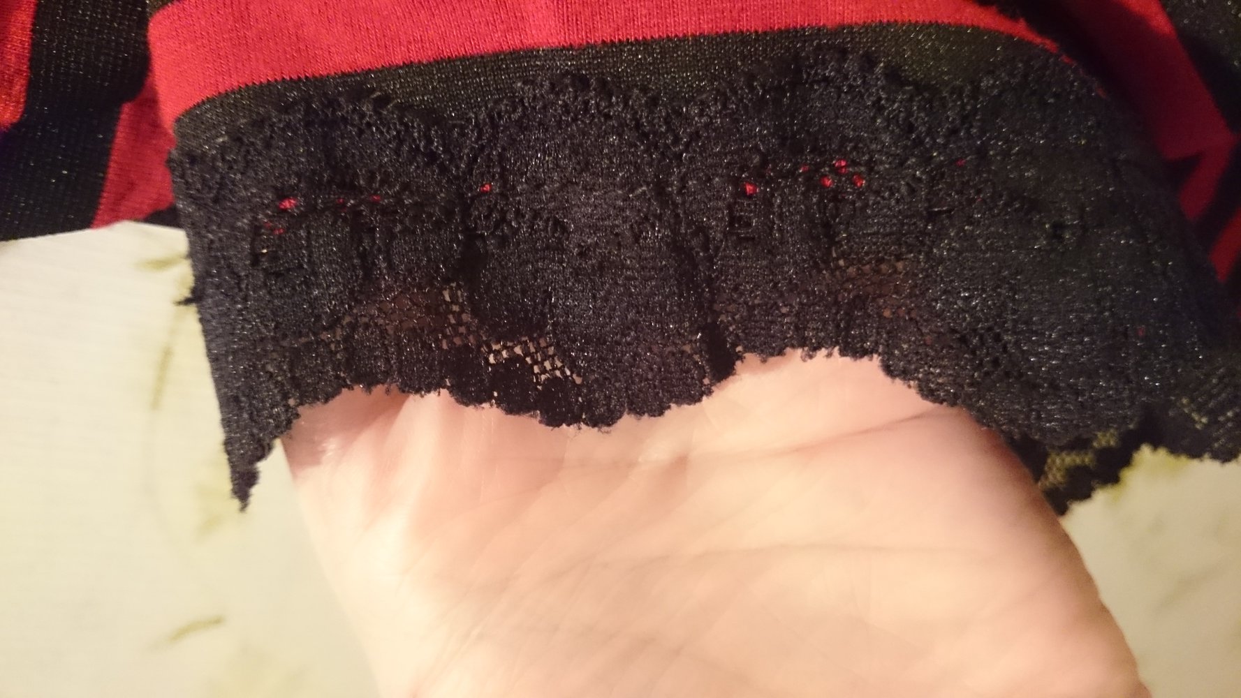 gestreifte 3/4 Leggings mit Spitze