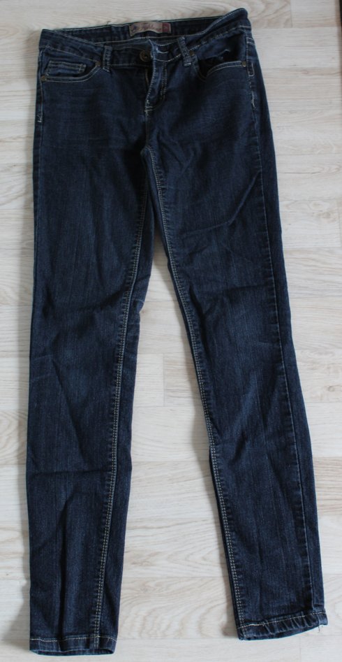 Fishbone Jeans dunkelblau Röhre 26 XS XXS