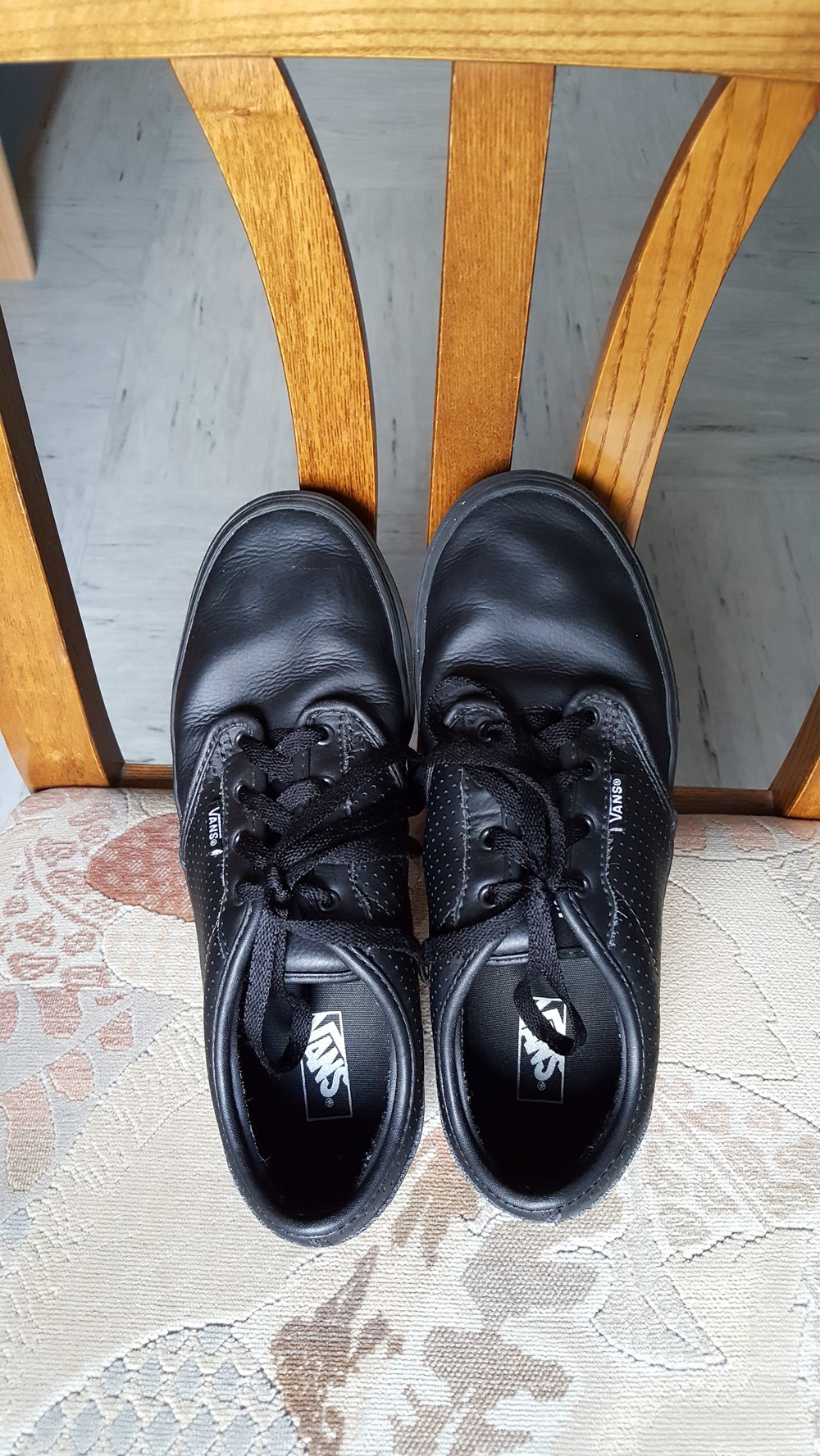 435. Schnürsneakers von Vans, Gr. 39, Leder