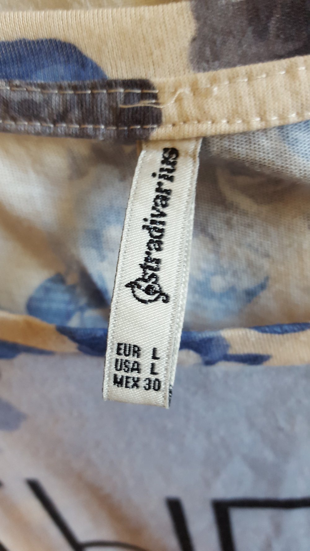 Blumen Shirt in blau und beige Gr. M, Gr 42 von Stradivarius