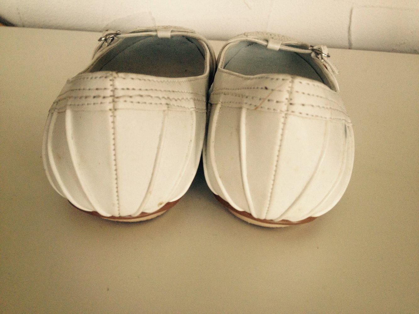 Schicke weiße Balerinas von 