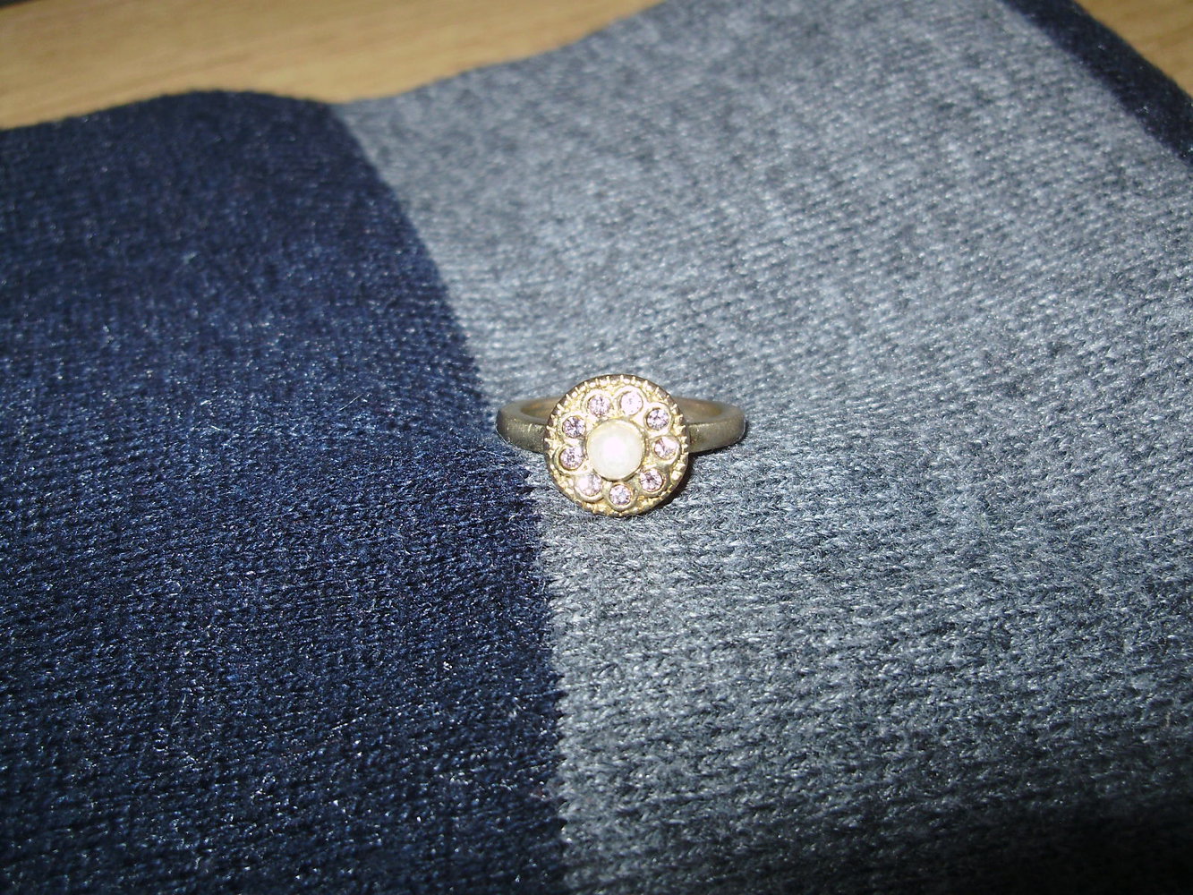 Ring bronzefarben fein Perle mit Glitzersteinen 16mm