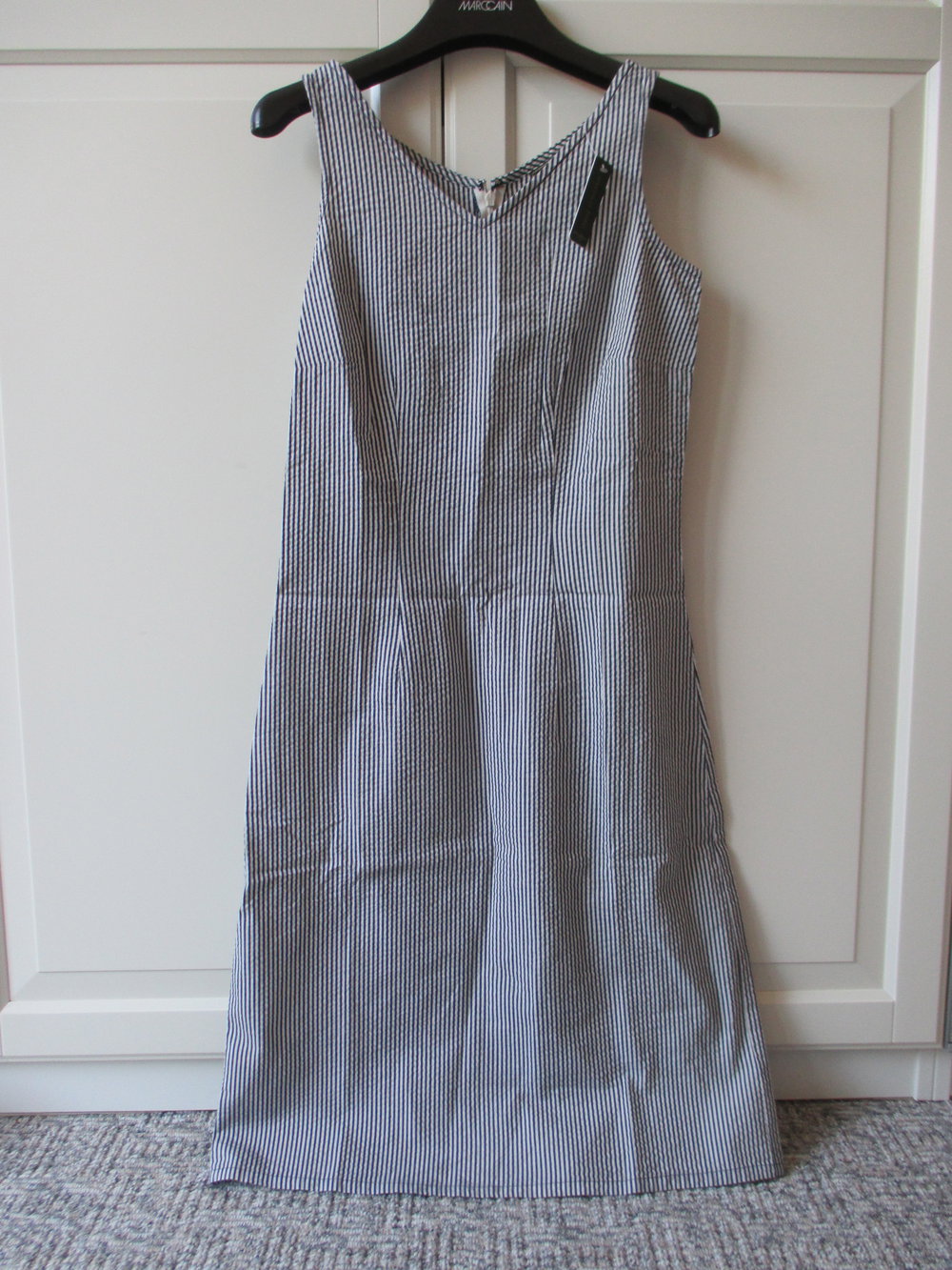 maritimes Trägerkleid, weiß - blau gestreift, Eddie Bauer, neu mit Etikett, Gr. 32/34