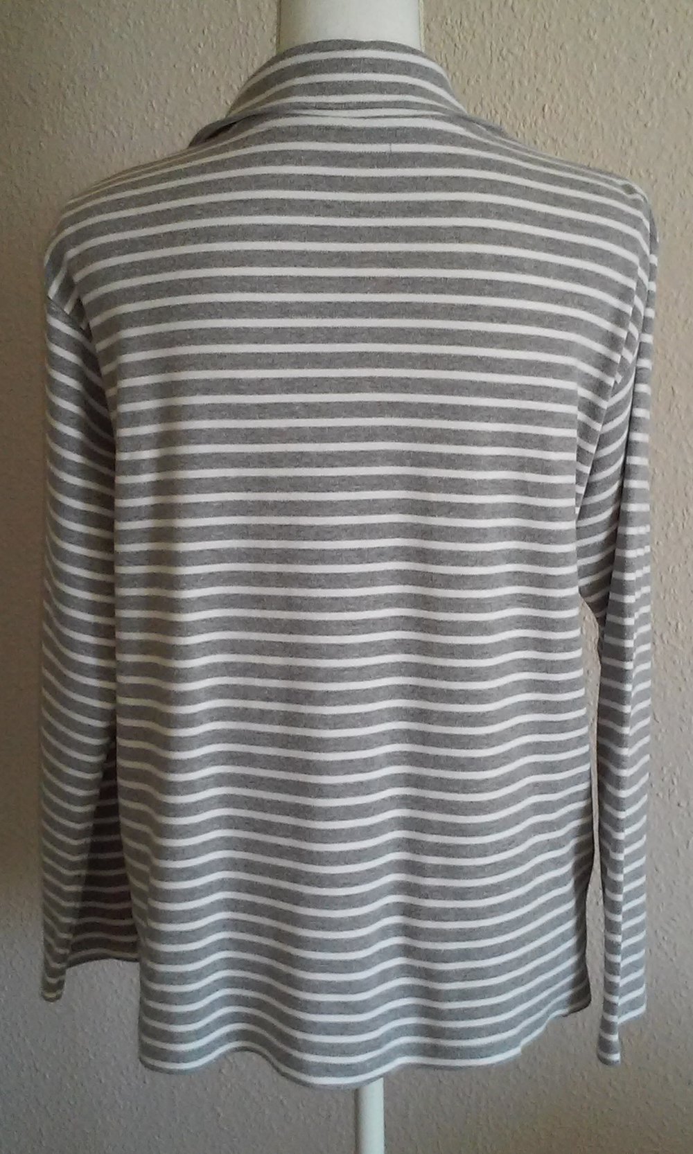 Sweatshirt Langarm Shirt Spitzkragen Pulli Sport Oberteil hellgrau