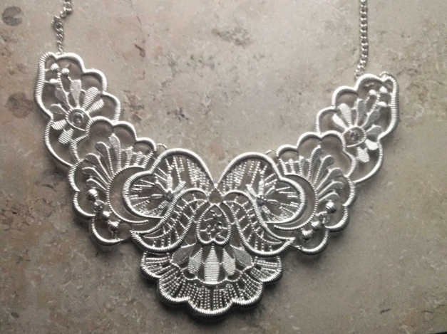 schöne Statementkette