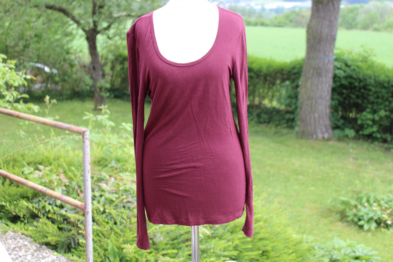 weinrotes Langarmshirt stretch