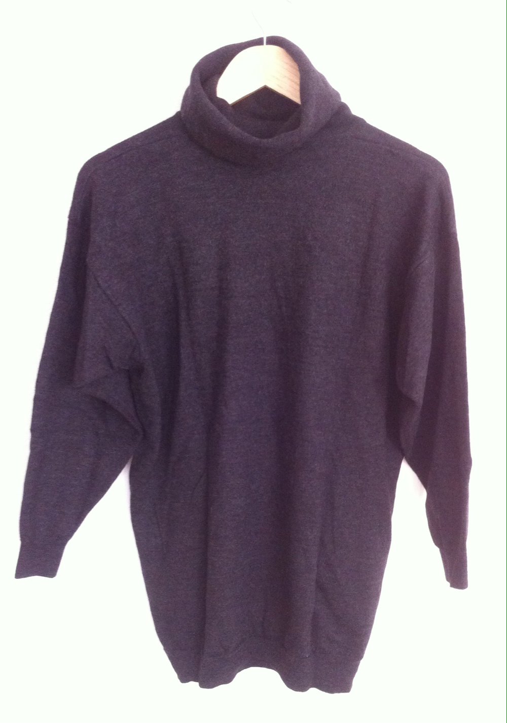 Strickpullover Rollkragen dunkelgrau grau Longpullover Pulli gestrickt warm weich kuschelig Pulloverkleid oversize Schurwolle Merinowolle Wolle Herbst Winter 