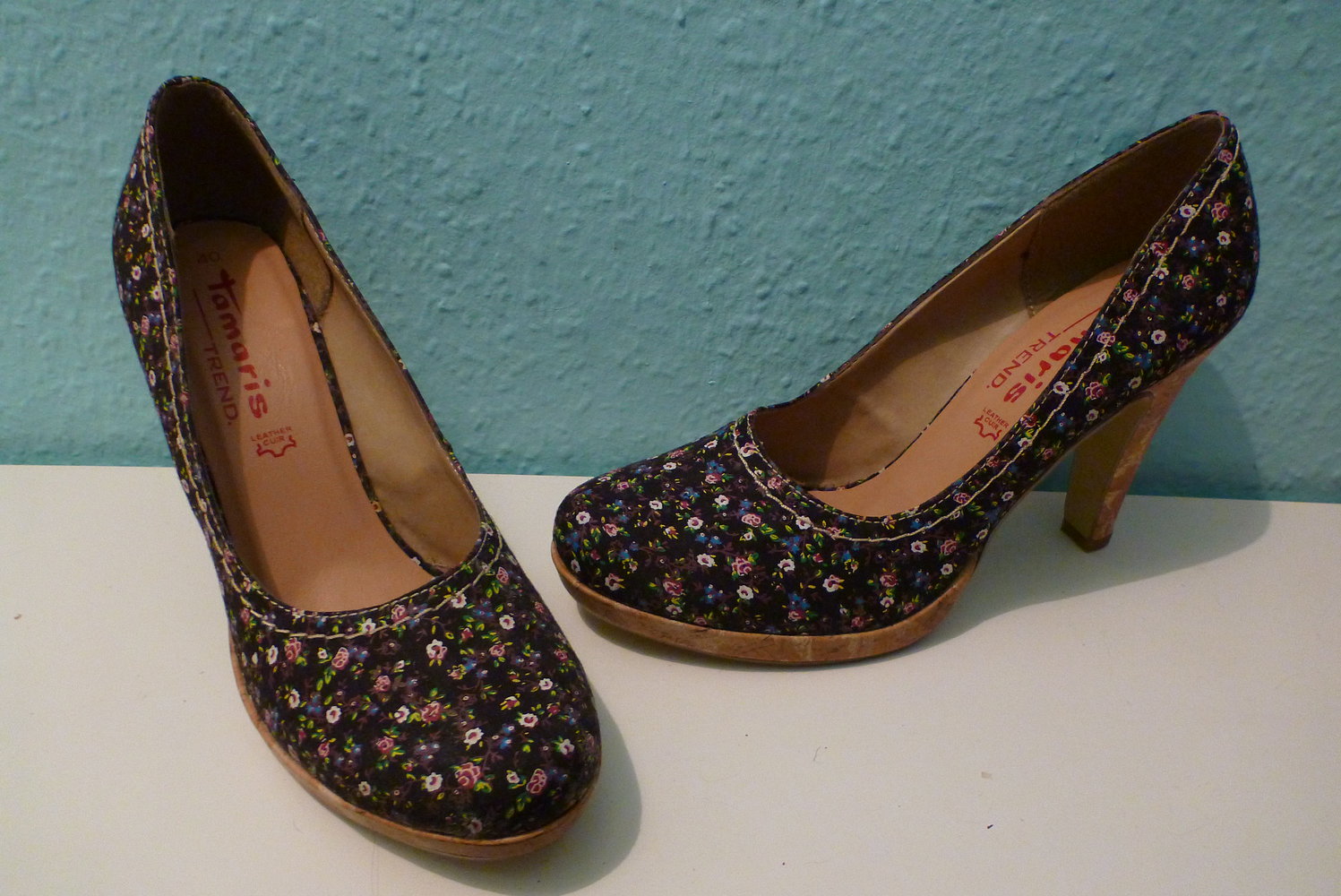 Tamaris geblümte Pumps, Gr. 40, neu