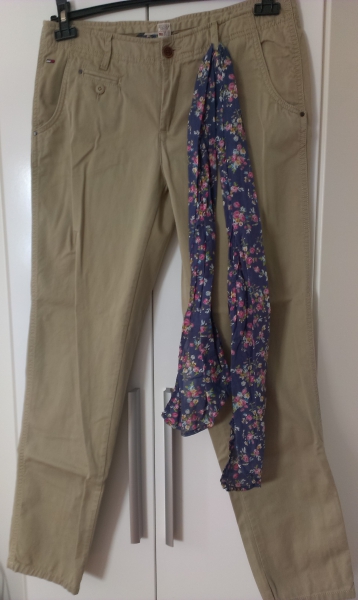 Tommy Hilfiger Damen-Chino Hose mit Gürtel Top Zustand W29