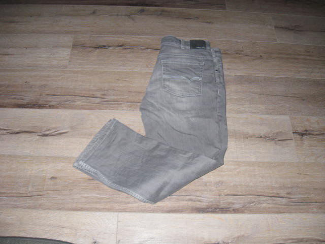 *** Schlichte Jeans ***
